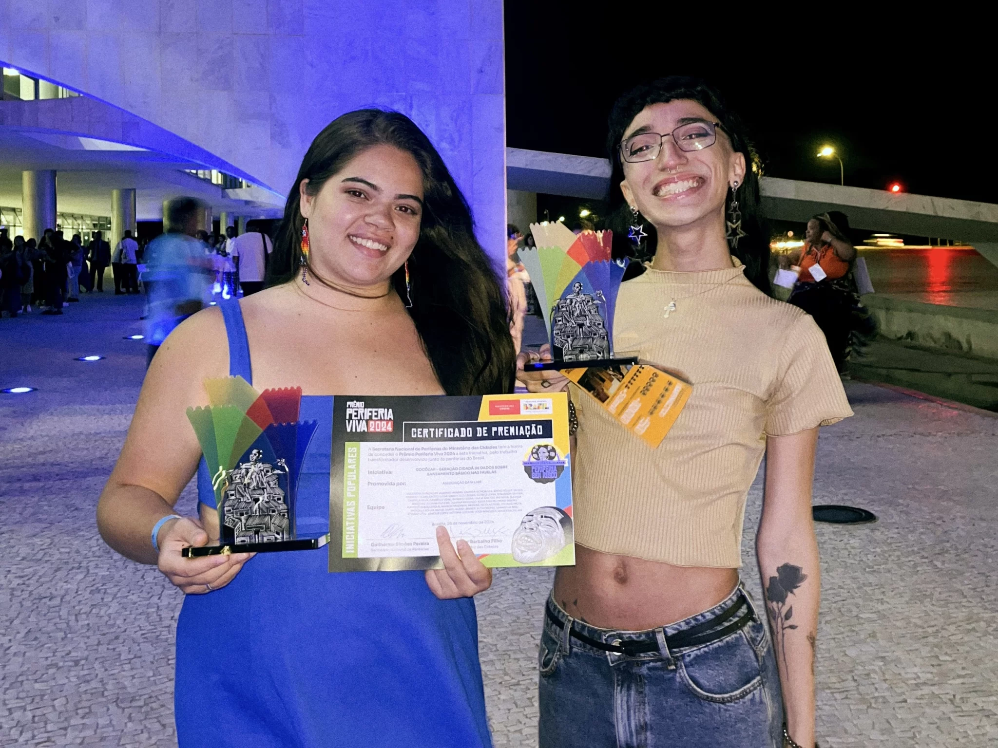 Maria Ribeiro e Inna Meireles na cerimônia de premiação no Palácio do Planalto.